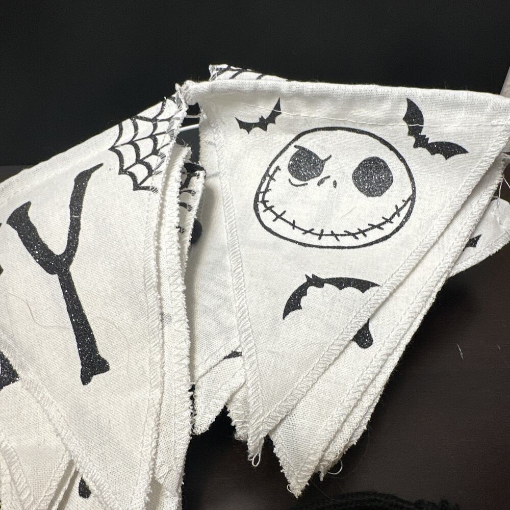 THE NIGHTMARE BEFORE CHRISTMAS CLOTH GLITTER PENNANT BANNER 14.5 FT AMSCAN!